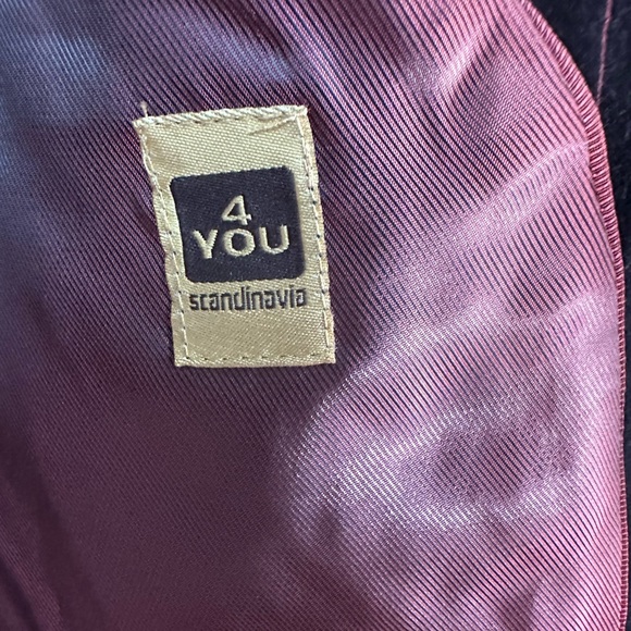 4 You Black With Red Pin Stripe Dehavilland Men’s Blazer Size Large EUC - Picture 5 of 9